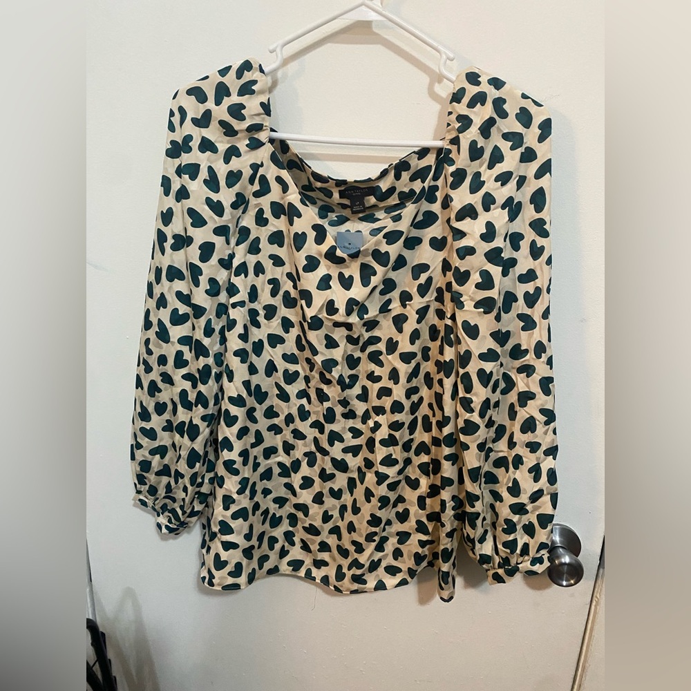 Ann Taylor Cream and Green Heart Print Blouse